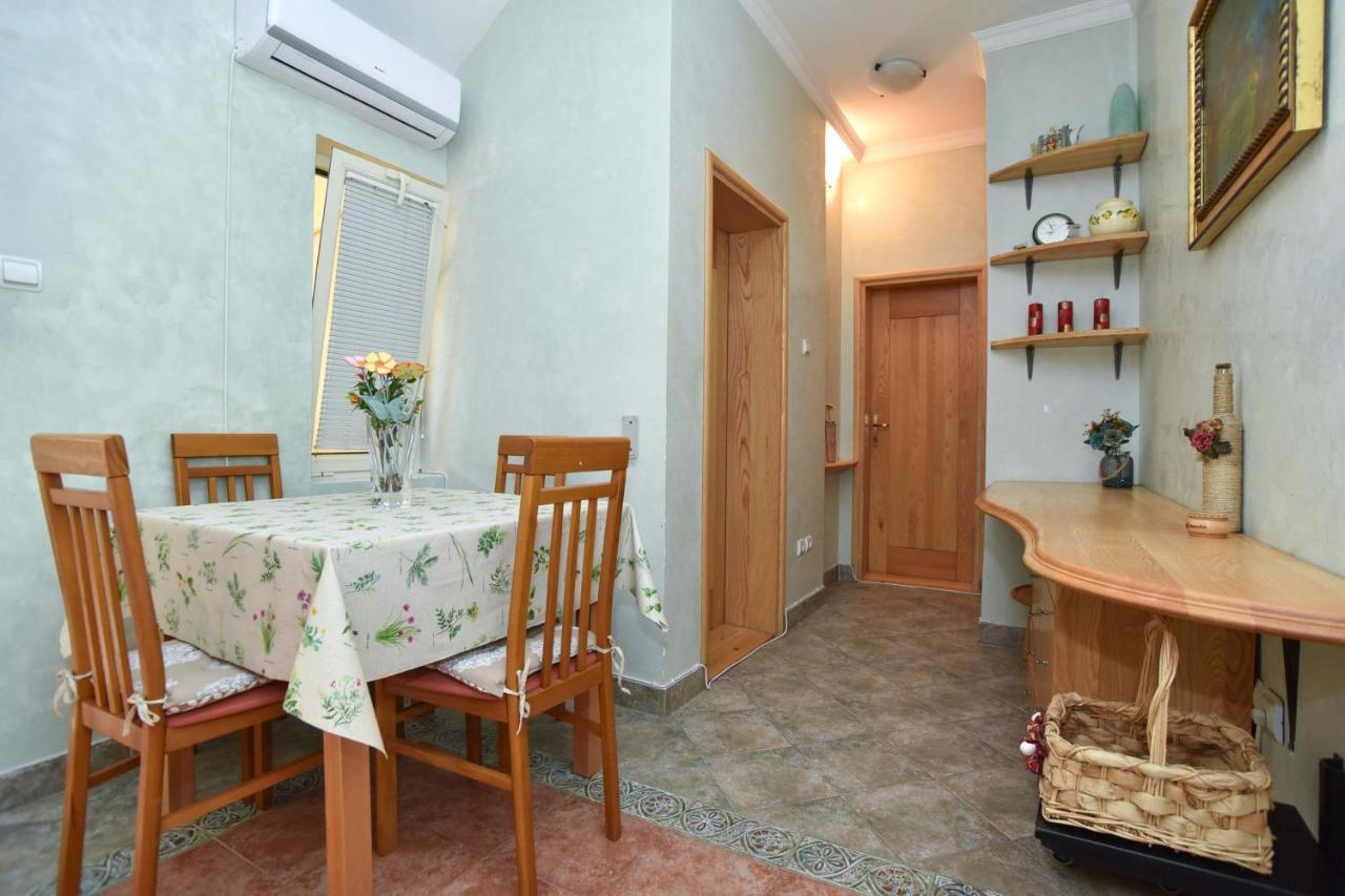 Comfort Inn Old Town Budva Luaran gambar