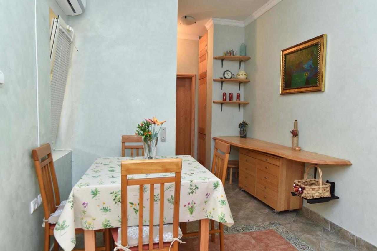 Comfort Inn Old Town Budva Luaran gambar